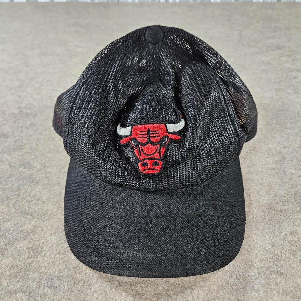 Mitchell & Ness Chicago Bulls Mesh Snapback Hat Black Red NBA Nostalgia Co